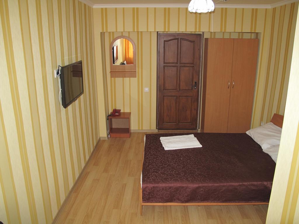 Economy Hotel Zhyger Astana Eksteriør billede