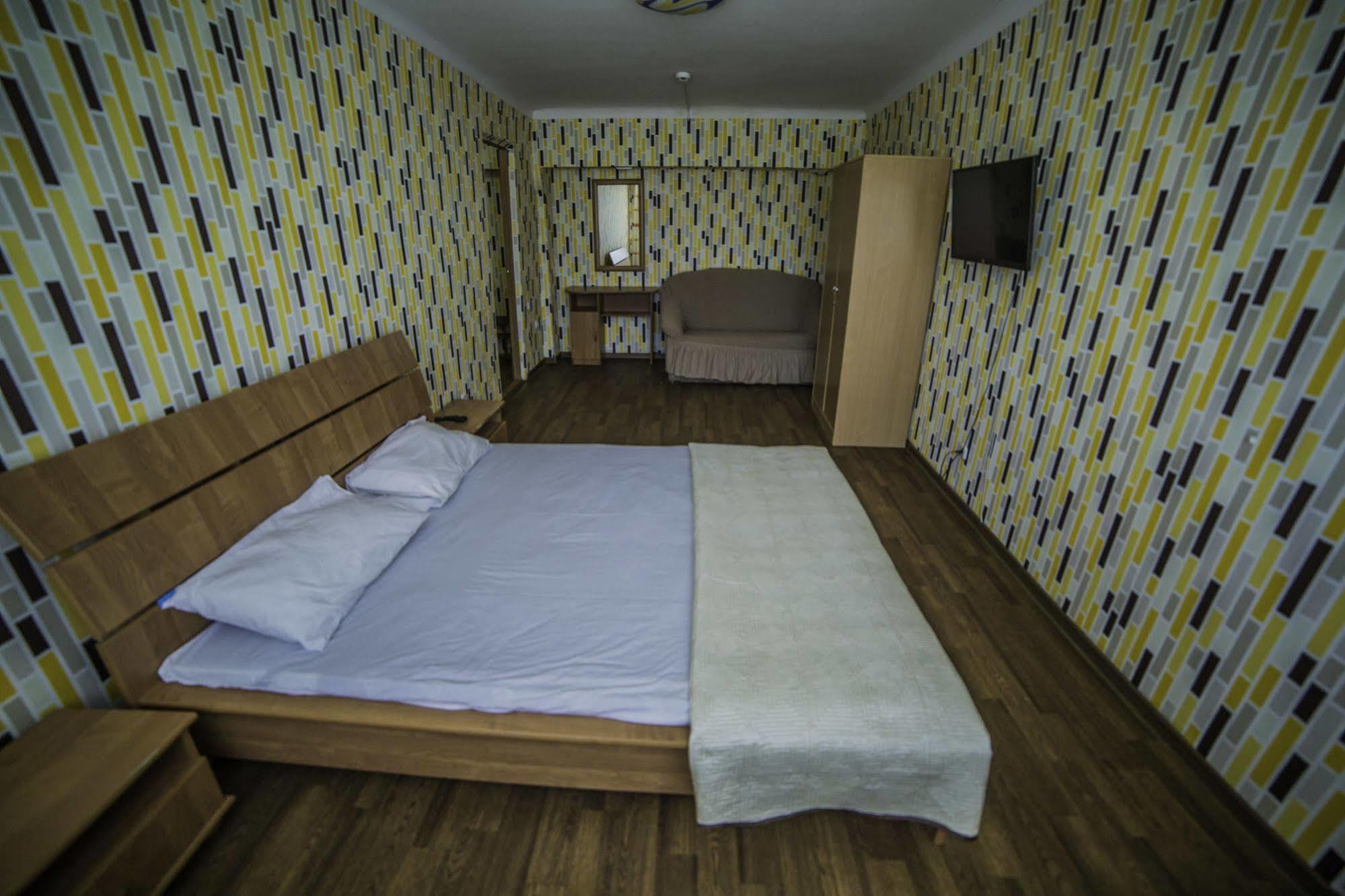 Economy Hotel Zhyger Astana Eksteriør billede